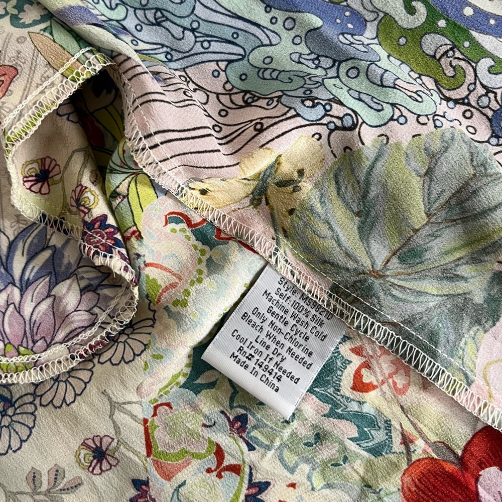 Johnny Was Colorful 100% Silk Floral Short Robe - Picture 13 of 13
